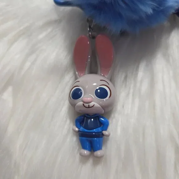 Zootopia Judy Rabbit Keychain - Picture 5 of 7